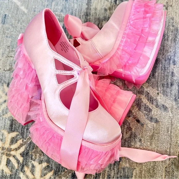 New in box Dolls Kill x SugarThrillz Pink Satin Ruffle Platform Heels - Picture 10 of 10